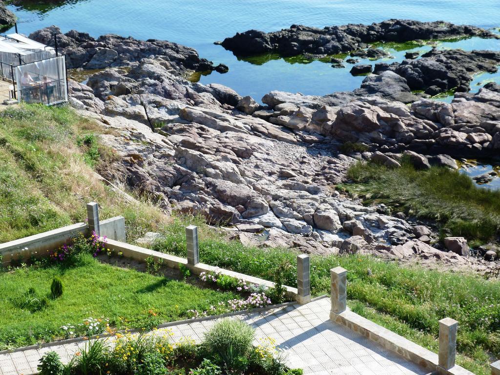 Sea View Apartments Sozopol Bagian luar foto